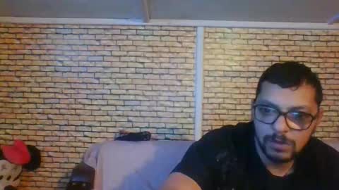 Snapshot of real_coupl3 chatting on 3, 12, 2025 real_coupl3 online show from 3, 12, 2025