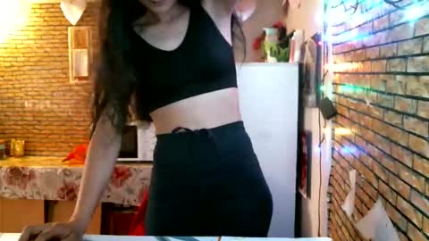 real_coupl3 online show from 7, 5, 2026