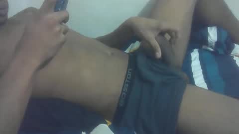 Snapshot of realmenol24k chatting on 4, 3, 2026 SexyFlacko online show from 4, 3, 2026