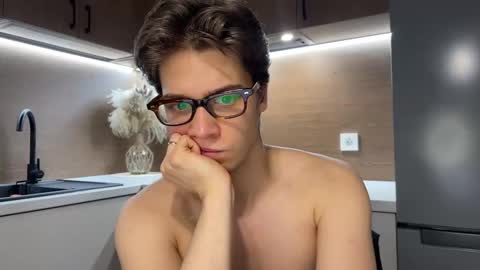 AliceEve online show from 15, 2, 2025