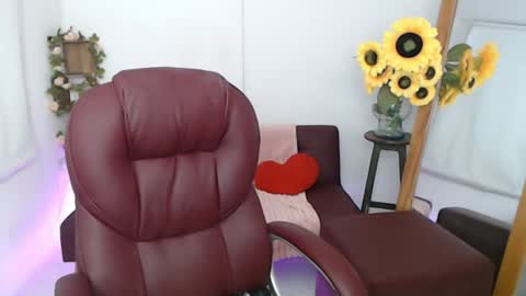 REBECA online show from 12, 6, 2026