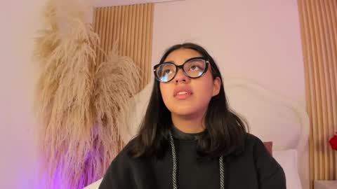 rebeca_taylor_ online show from 18, 4, 2026