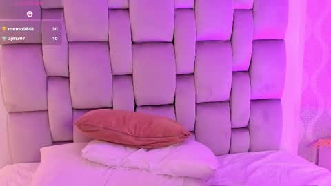 Rebeca Whatsson online show from 2, 11, 2025