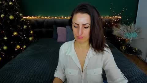 rebecca_diamonds online show from 13, 1, 2025