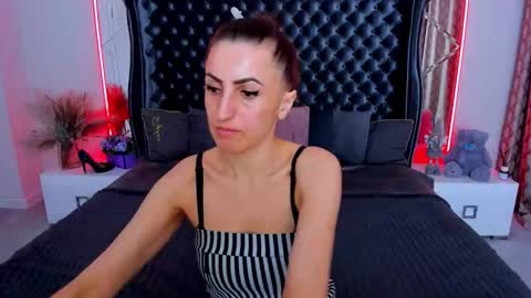 rebecca_diamonds online show from 26, 3, 2026