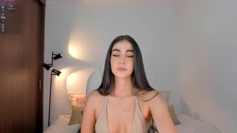 Rebecca online show from 28, 4, 2026