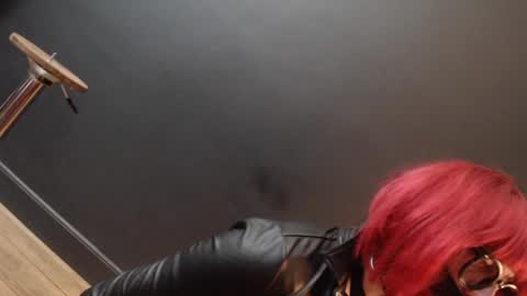 Snapshot of rebeccalachaude chatting on 27, 10, 2025 Rebeccalachaude online show from 27, 10, 2025