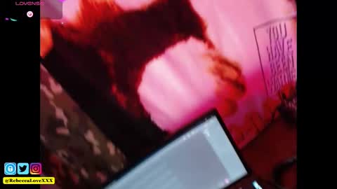 Snapshot of rebeccalovexxx chatting on 11, 2, 2025 Rebecca Love online show from 11, 2, 2025