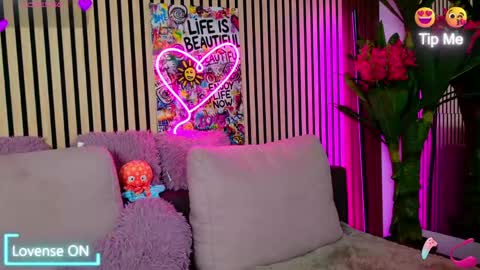 rebeldools online show from 24, 4, 2026