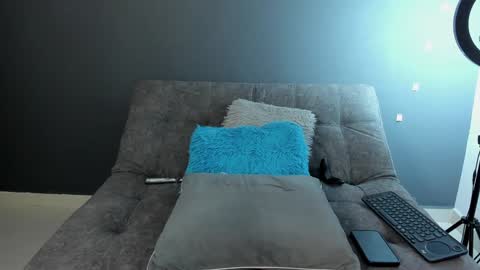 twitter REECET26 instagram RECCETAYLOR online show from 21, 1, 2025