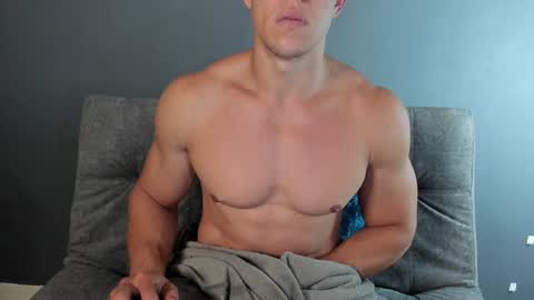 twitter REECET26 instagram RECCETAYLOR online show from 25, 1, 2025