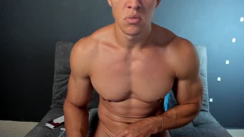 twitter REECET26 instagram RECCETAYLOR online show from 28, 1, 2025