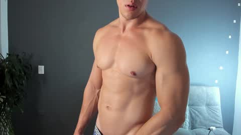 twitter REECET26 instagram RECCETAYLOR online show from 1, 2, 2025