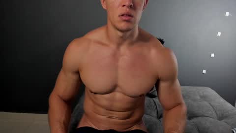 twitter REECET26 instagram RECCETAYLOR online show from 16, 2, 2025