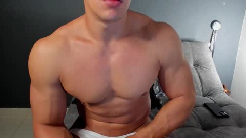 twitter REECET26 instagram RECCETAYLOR online show from 8, 10, 2025