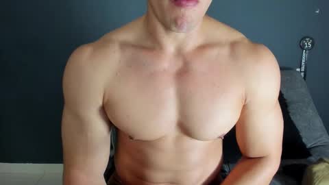 twitter REECET26 instagram RECCETAYLOR online show from 27, 10, 2025