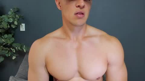 twitter REECET26 instagram RECCETAYLOR online show from 29, 4, 2026