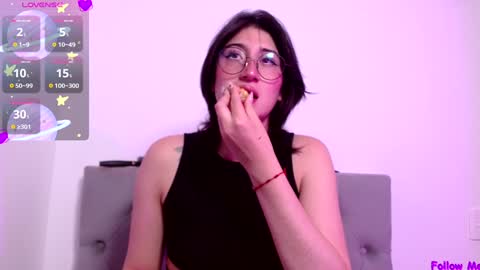 IG   OF red moonn online show from 21, 12, 2024