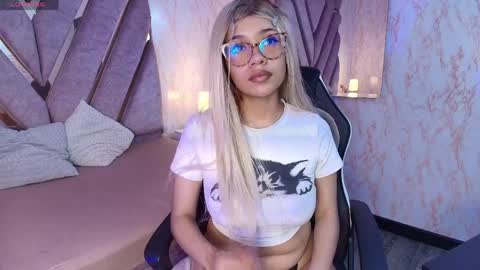 red_pandaa online show from 11, 4, 2026