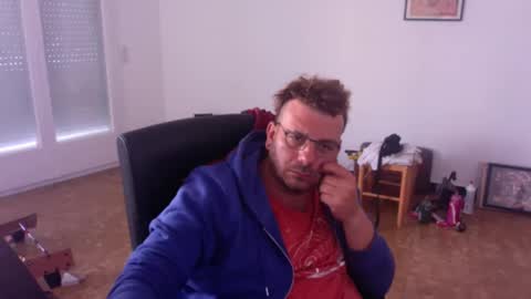 redbonezzzz online show from 30, 4, 2026