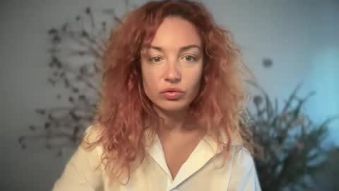 reddgirll online show from 23, 9, 2025