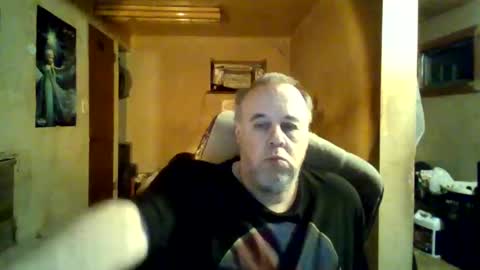 Snapshot of reddragon1195 chatting on 25, 12, 2024 reddragon1195 online show from 25, 12, 2024