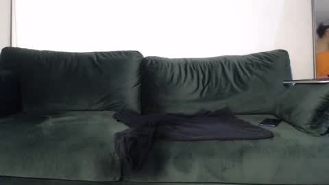 redfloweer online show from 16, 2, 2025