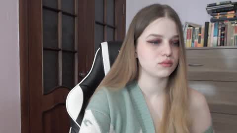 Lily online show from 17, 1, 2025