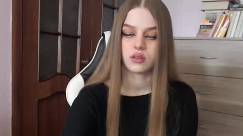 Lily online show from 14, 9, 2025