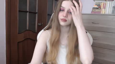 Lily online show from 26, 9, 2025