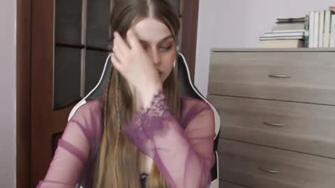 Lily online show from 30, 3, 2026