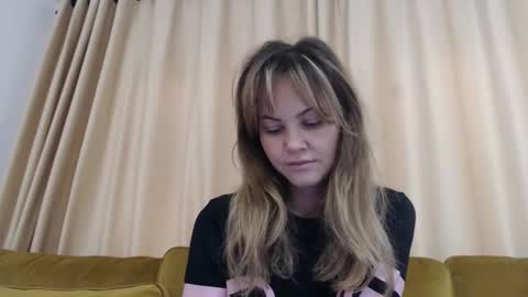 Snapshot of redjessica chatting on 1, 11, 2025 RedJessica online show from 1, 11, 2025