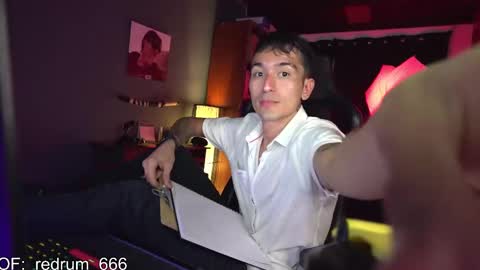 Red online show from 3, 3, 2025