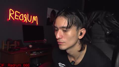 Red online show from 3, 12, 2025