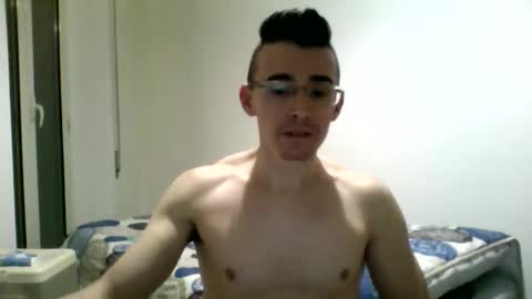 Snapshot of redstep0 chatting on 22, 10, 2025 redstep0 online show from 22, 10, 2025