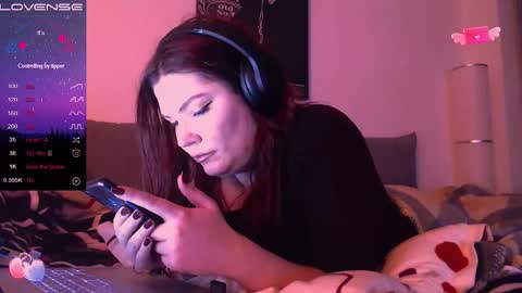 Red online show from 7, 12, 2024