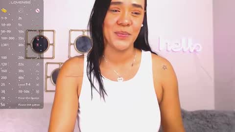 regina1819 online show from 13, 2, 2025