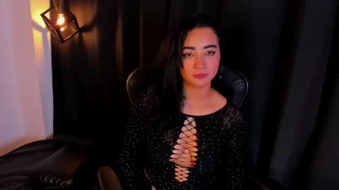 Snapshot of regina_storm chatting on 21, 11, 2025 online show from 21, 11, 2025