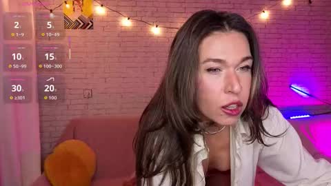 ReginaHawkinss online show from 24, 9, 2025