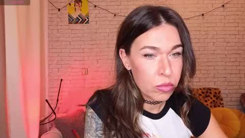 ReginaHawkinss online show from 4, 11, 2025