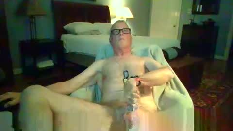 Snapshot of regularguynola chatting on 15, 5, 2026 RegularGuyNOLA online show from 15, 5, 2026