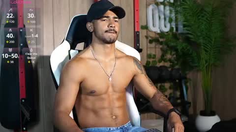 Snapshot of reik_von chatting on 26, 5, 2026 Reik online show from 26, 5, 2026