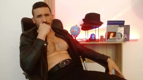 Snapshot of reiko_85_ chatting on 13, 11, 2025 REIKO online show from 13, 11, 2025