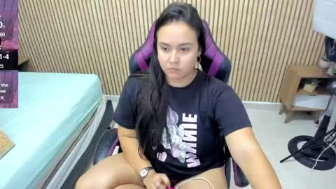 reina_loren online show from 24, 5, 2026