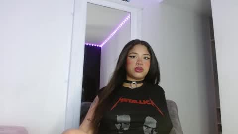 reina_reina online show from 14, 9, 2025