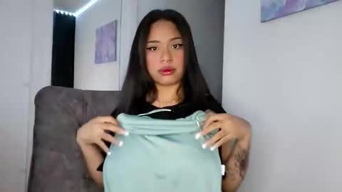 reina_reina online show from 20, 4, 2026