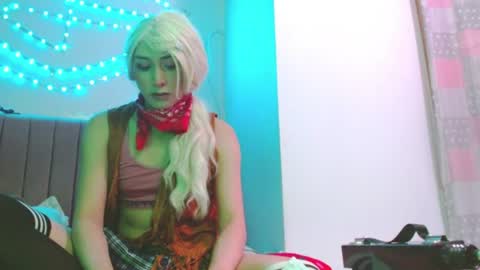 reiv_femboy online show from 16, 6, 2026