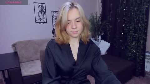 RemiPeach online show from 31, 5, 2026