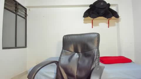 Rmy Steen online show from 14, 1, 2025