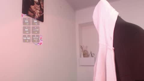 ren_yamashiro online show from 3, 12, 2024